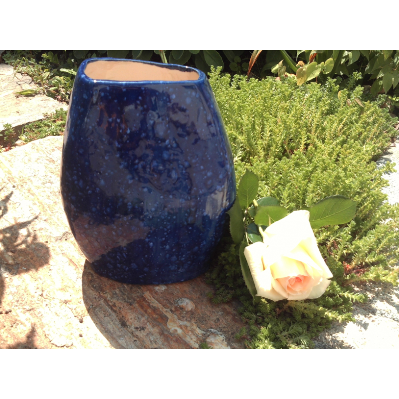 Dekorative Vase aus Keramik in blau. - Regionen Italiens